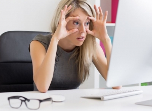 Nhức mắt là biểu hiện của bệnh gì? Những bệnh lý nguy hiểm khi nhức mắt thường xuyên